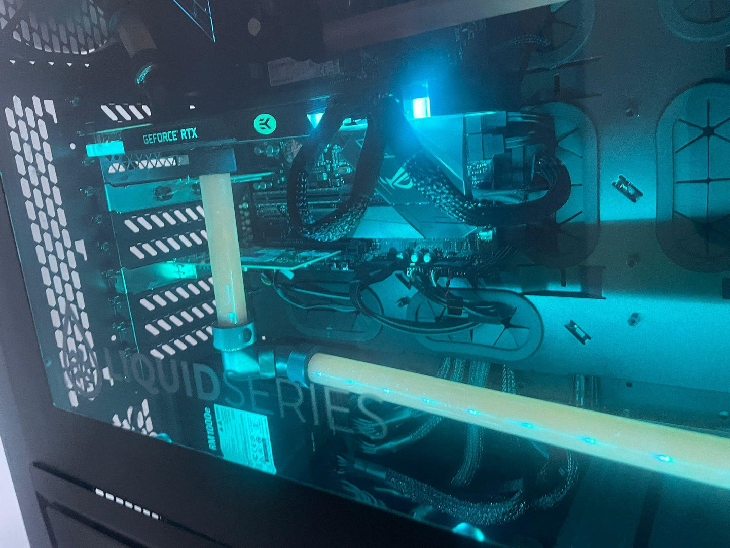 PC Specialist CUSTOM WATER COOLED GAMING PC - i9-9900K /32GB /4.5TB SSD / RTX 2080Ti